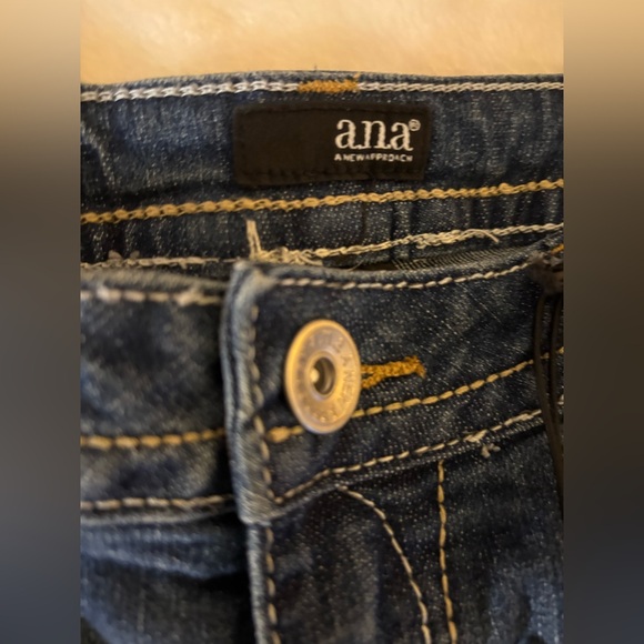 a.n.a. Women’s Boot Cut Jeans 33/16 NWT - Picture 3 of 9